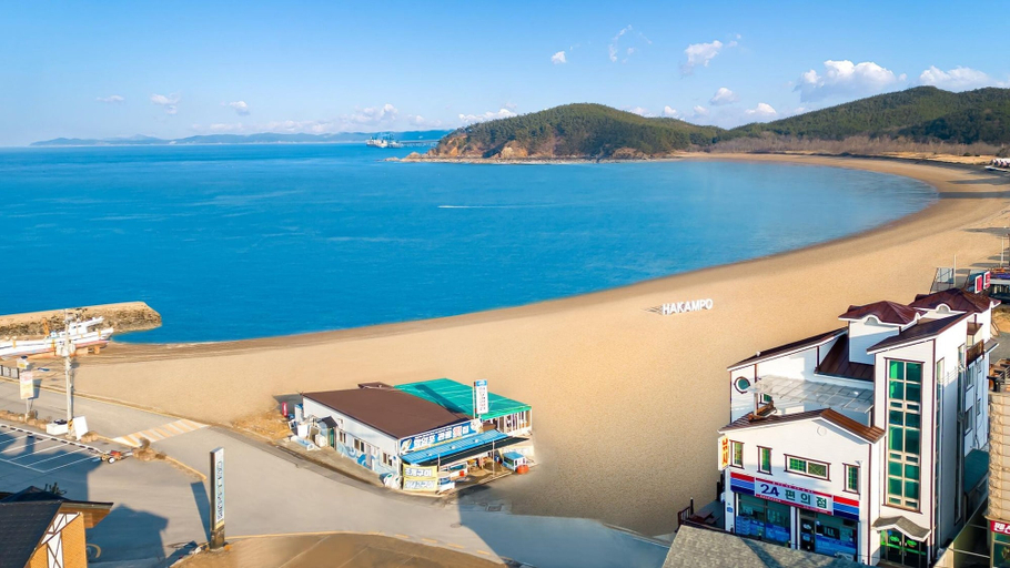Others 4, Taean Hagampo Rendezvous Pension, Taean