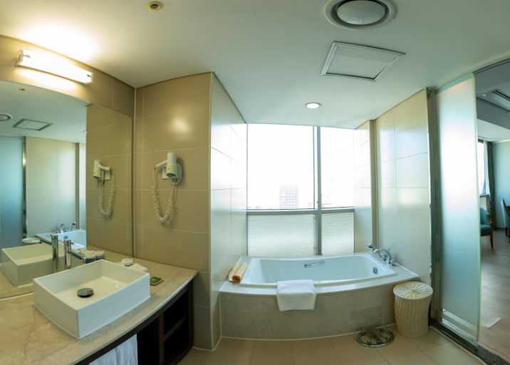 Bathroom 4, The Blue Sky Hotel and Tower, Ulan Bator