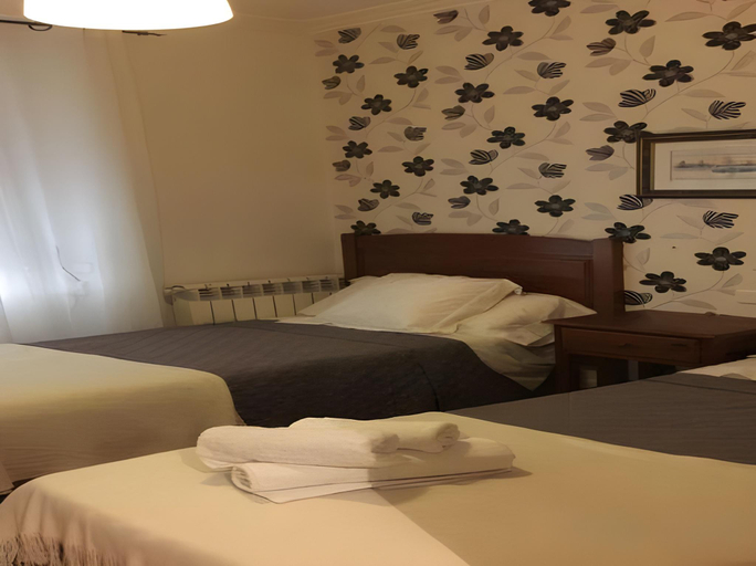 Bedroom 2, Pensión Estrella, Madrid