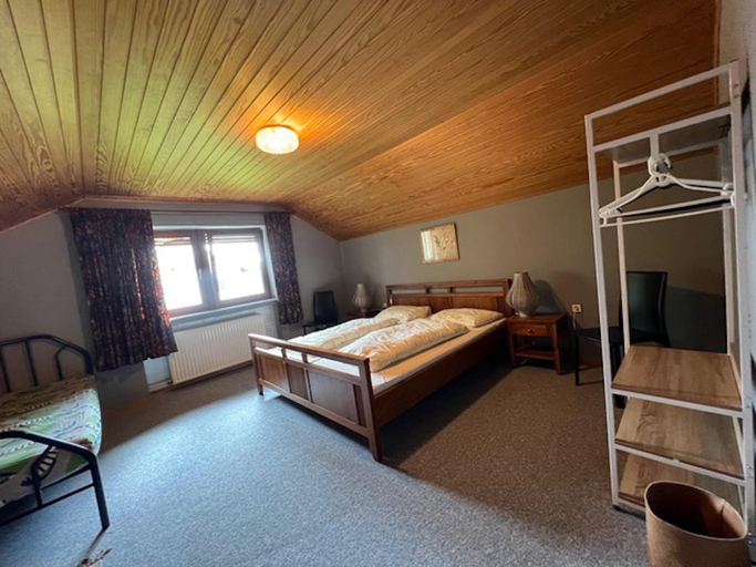 Bedroom 2, Holiday Home in Hesse with Infrared Sauna near Sauerland, Waldeck-Frankenberg