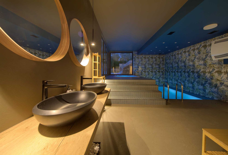 Room 5, Villa Astrum With Heated Pool Jacuzzi and Sauna, Krk