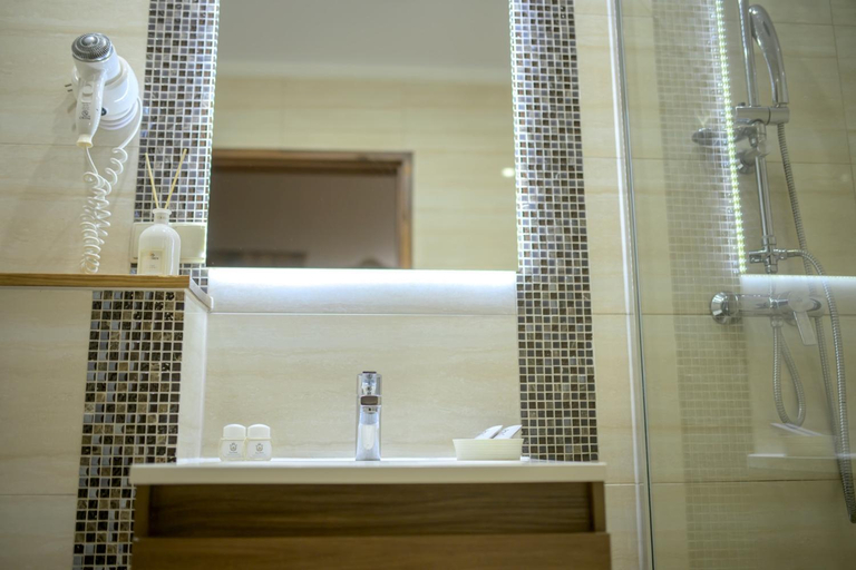 Bathroom 4, Zabi Dwor - HOTEL - RESTAURACJA - SPA, Nowa Sól