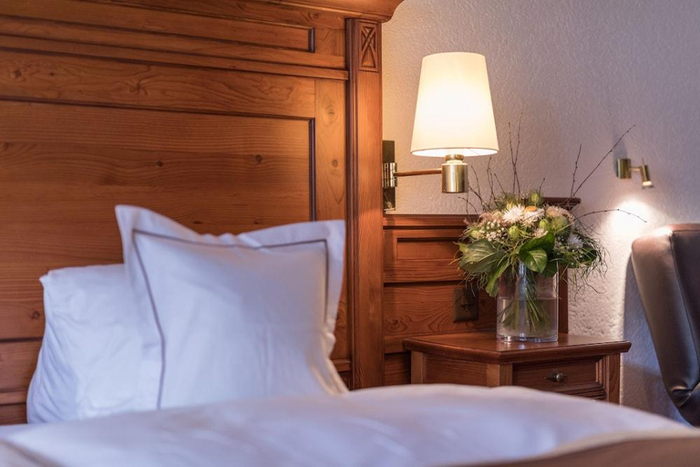 Bedroom 3, Hotel National Zermatt, Visp