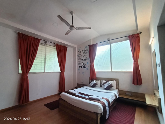 Bedroom 2, Gourish Resort (Pure Veg), Satara