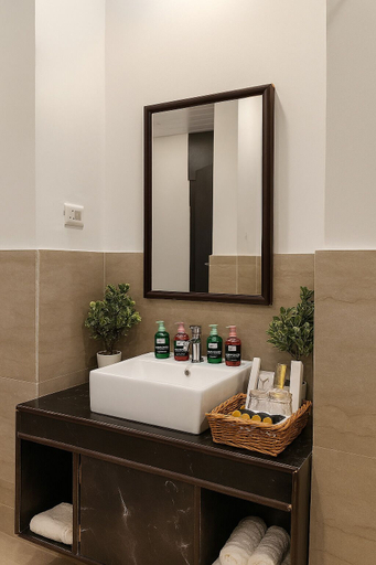 Bathroom 4, The Sultan Resort, Ganderbal