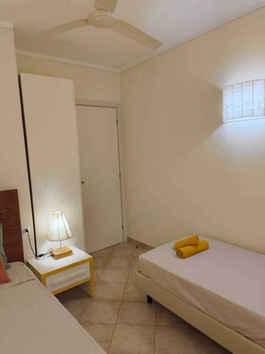 Room 5, Marialva Tropical T2