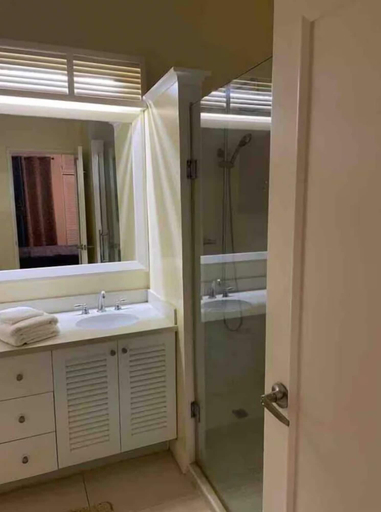 Bathroom 2, Oasis at The Palms