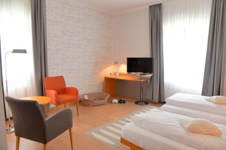 Bedroom 2, Fahrenbach Golfhotel, Wunsiedel im Fichtelgebirge