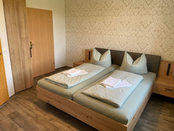 Bedroom 3, Pension Zur Schloßwache, Nordsachsen