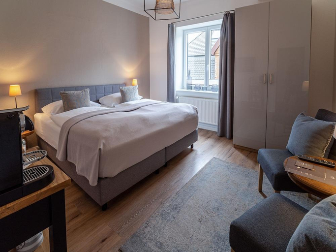 Bedroom 3, Boutique Hotel Villa Monika, Nordfriesland