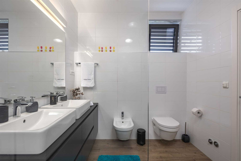 Room 3, Villa Luxor With Heated Pool, Malinska-Dubašnica