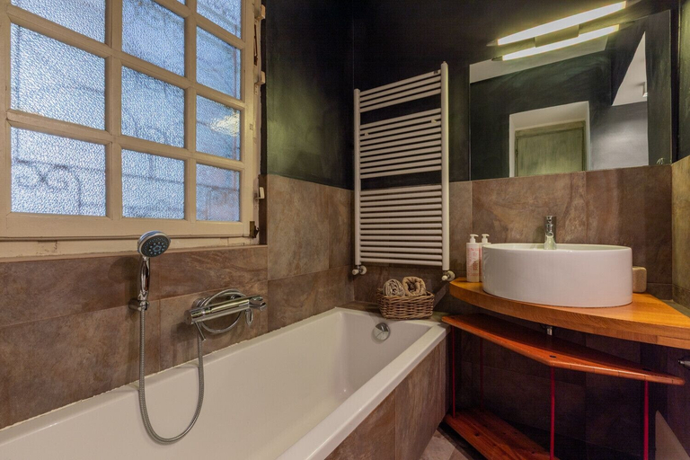 Room 2, Crocetta Charme Colour by Wonderful Italy, Torino