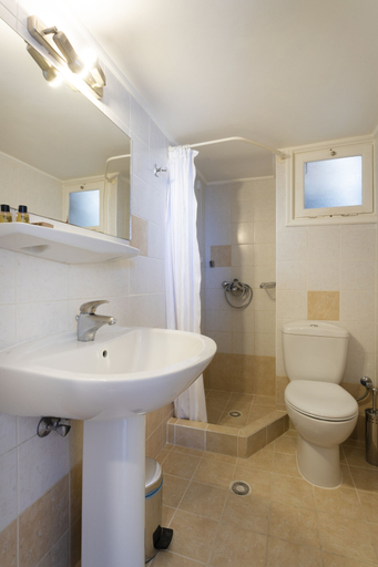 Bathroom 3, Hotel Roumani, Attica