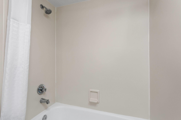 Bathroom 4, Hawthorn Extended Stay By Wyndham Ft Lauderdale Cypress Crk, Broward
