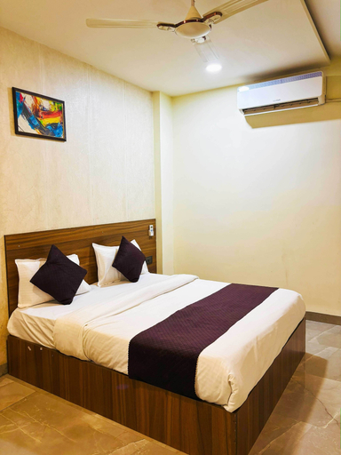 Bedroom 3, Hotel Saurabh Inn, Indore