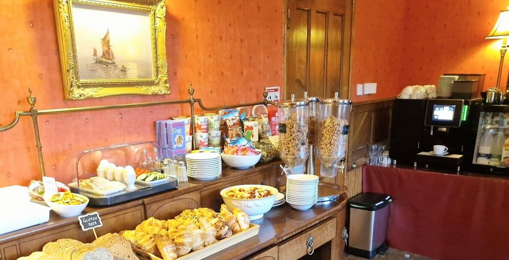 Food & Drinks 5, Cambus o'May Hotel, Aberdeenshire