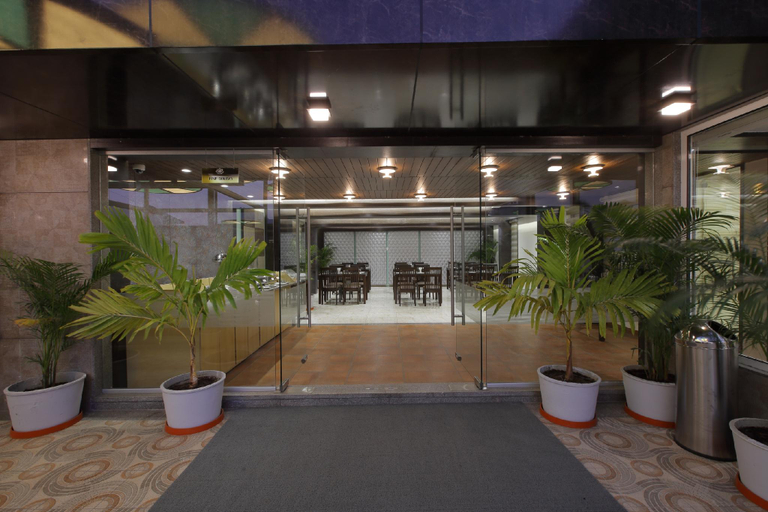 Food & Drinks 5, Hotel The Lotus Park, Ahmadabad