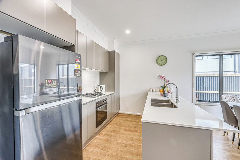 Others 5, StayAU Fresh Modern 5BR Retreat Netflix in Berwick, Casey - South