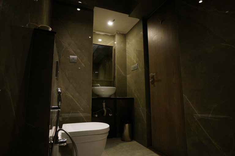 Bathroom 3, The Augusta Club & Resort, Surat