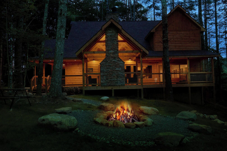 Exterior & Views 2, Adventure Lodge, Sevier