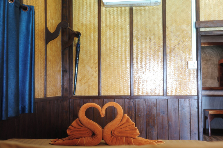 Bedroom 3, Phi Phi Relax Beach Resort, Mueang Krabi