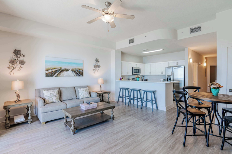Living area 4, Sandy Feet Retreat Ocean View Condo, Bay