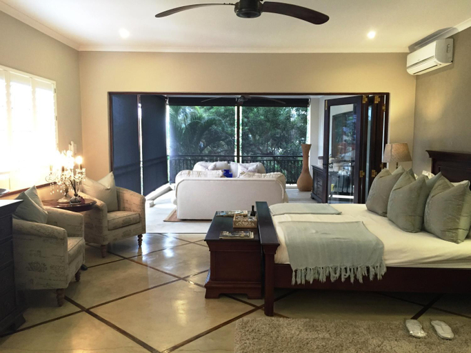 Bedroom 3, Five Burnham Guest House, eThekwini