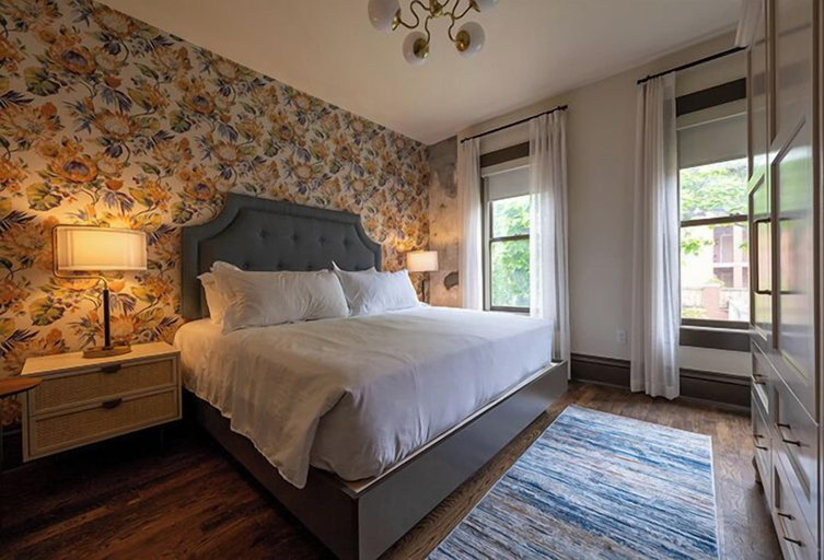 Bedroom 3, Hotel Pontotoc, Shelby