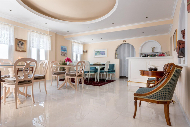 Food & Drinks, Villa Renos, South Aegean