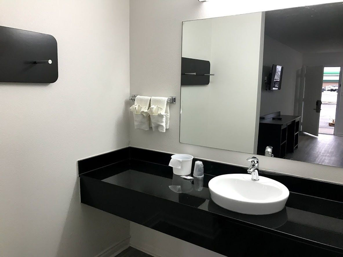 Bathroom 4, モーテル 6 メトロポリス イリノイ, Massac