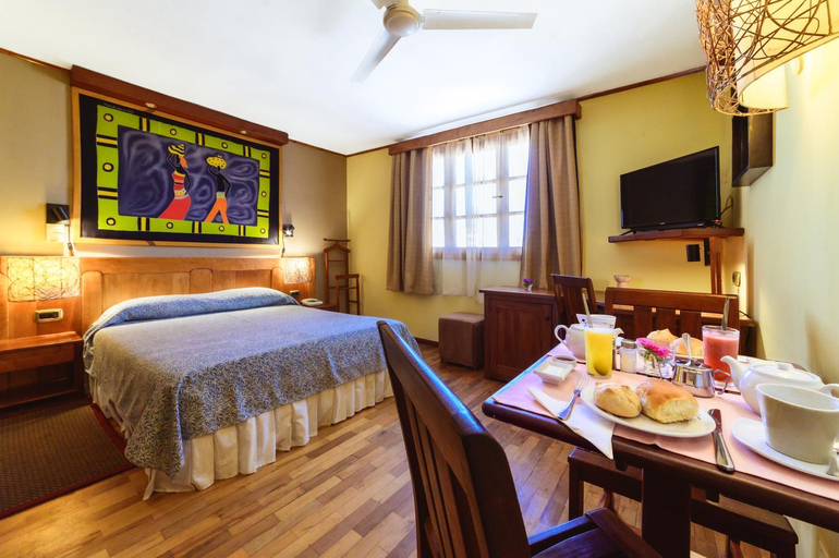 Bedroom 2, Hotel Chalet des Roses, Analamanga