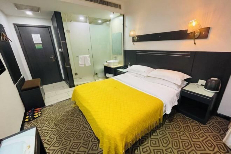 Bedroom 5, Huayi Commercial Hotel, Jiyuan shi