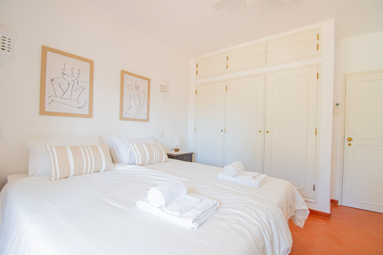 Room 2, D1 Carvoeiro Mar in Carvoeiro, Lagoa