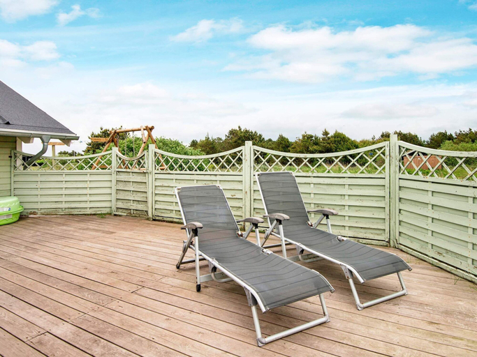 Others 5, 4 Star Holiday Home in Romo, Tønder