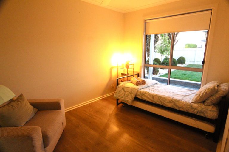 Room 4, Saltwater Breeze - Ocean Views 5BR Beach House, Yorke Peninsula - North