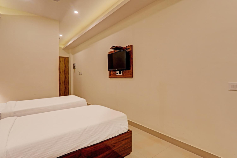 Bedroom 3, RROOMS Hotel Heera Grand, Lucknow