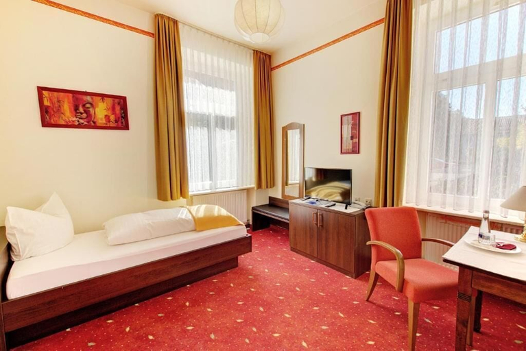 Room 2, Fidelitas Hotel Garni, Calw