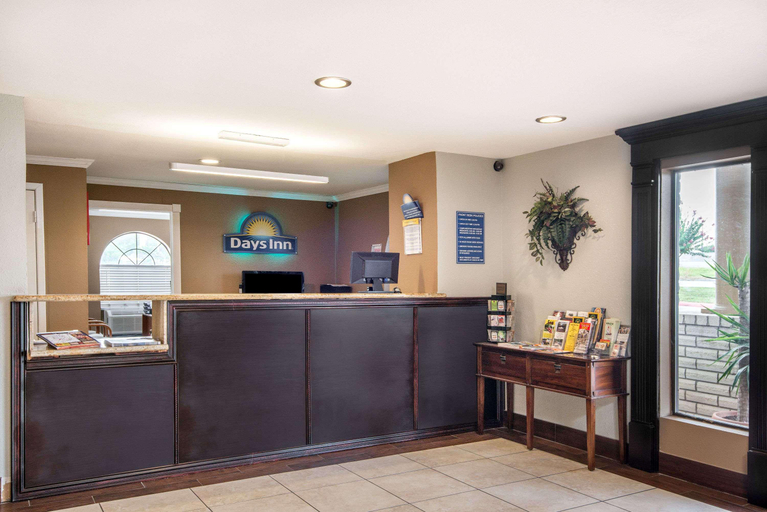 Public Area 2, Days Inn by Wyndham New Braunfels, Comal