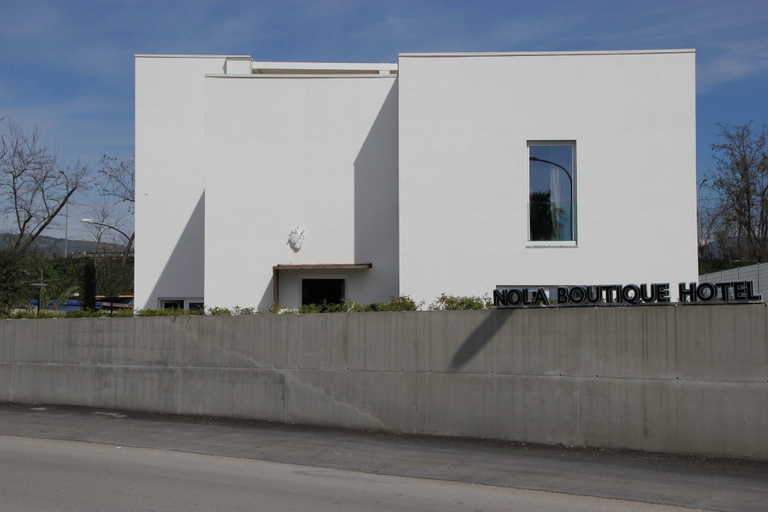 Front of property 5, Nola Boutique Hotel, Napoli