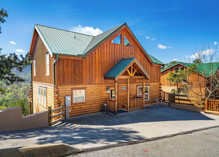 Exterior & Views 2, Splash With A View, Sevier