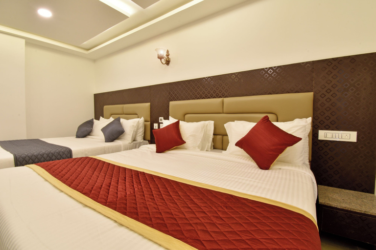 Room 2, A K G Hotel, Puducherry
