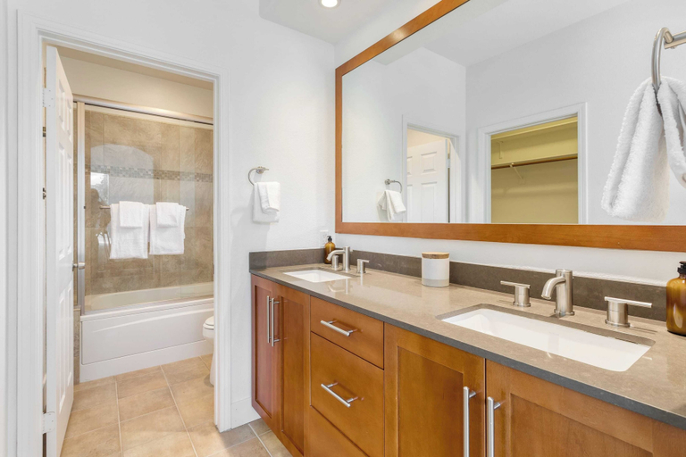 Bathroom 4, Pool + Hot Tub, Yard, Games Chic Midcentury Design Painted Sand by Avantstay, Riverside