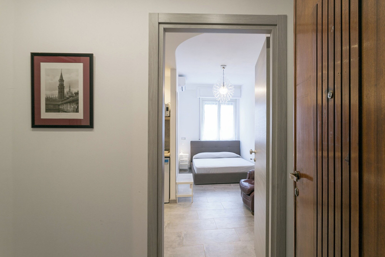 Bedroom 3, 2 Studios Combined - Milano Centrale, Milano