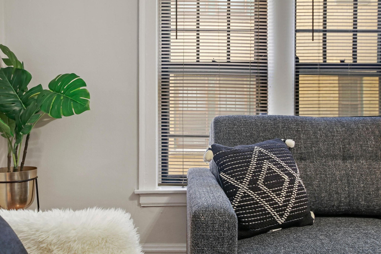 Others 4, Homey 1BR - Eastwood 2S, Cook