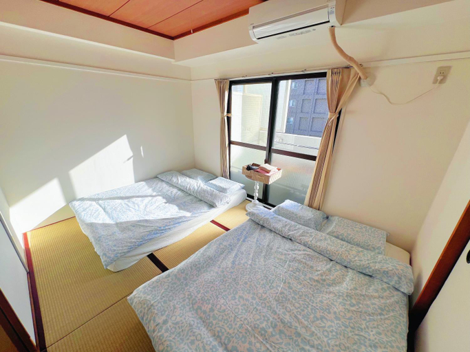 Bedroom 2, Emoto Asakusa, Taitō