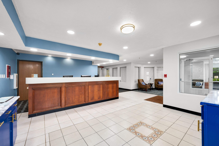 Public Area, LakeWood Inn & Suites, Cass