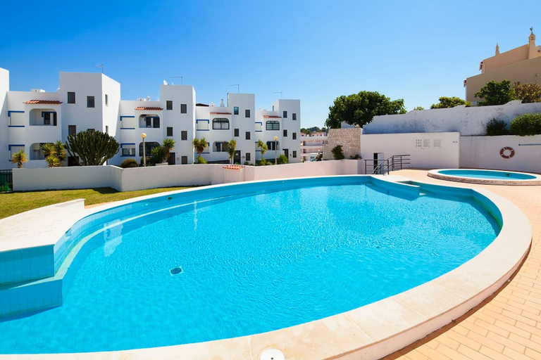 Room 5, 11 dom Joao Beautiful Apartment in Carvoeiro wit, Lagoa