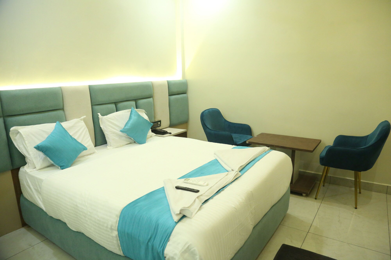 Bedroom 2, Hotel Greenland, Khammam