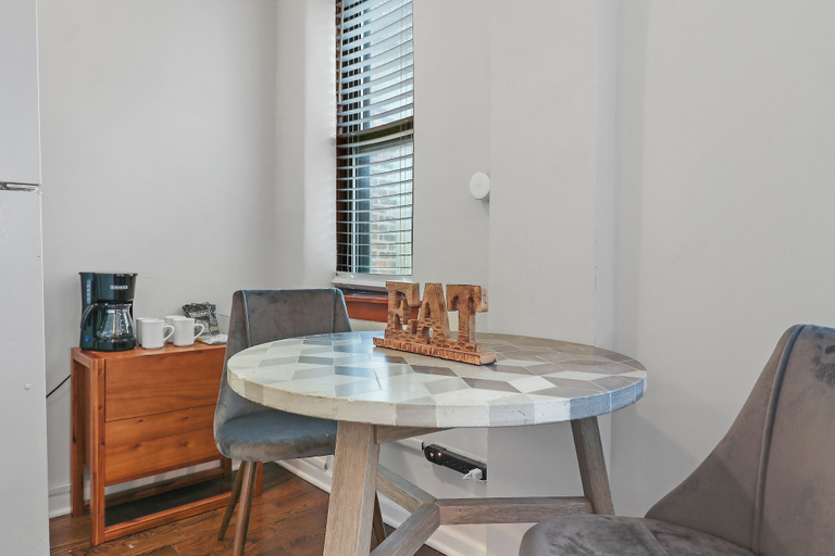 Others 4, Well-equipped Studio - Dorchester 511, Cook