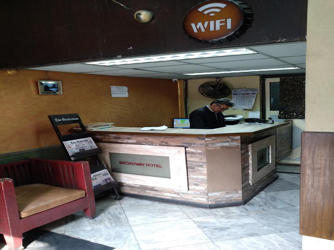 Others 5, Broadway Hotel, Kolkata